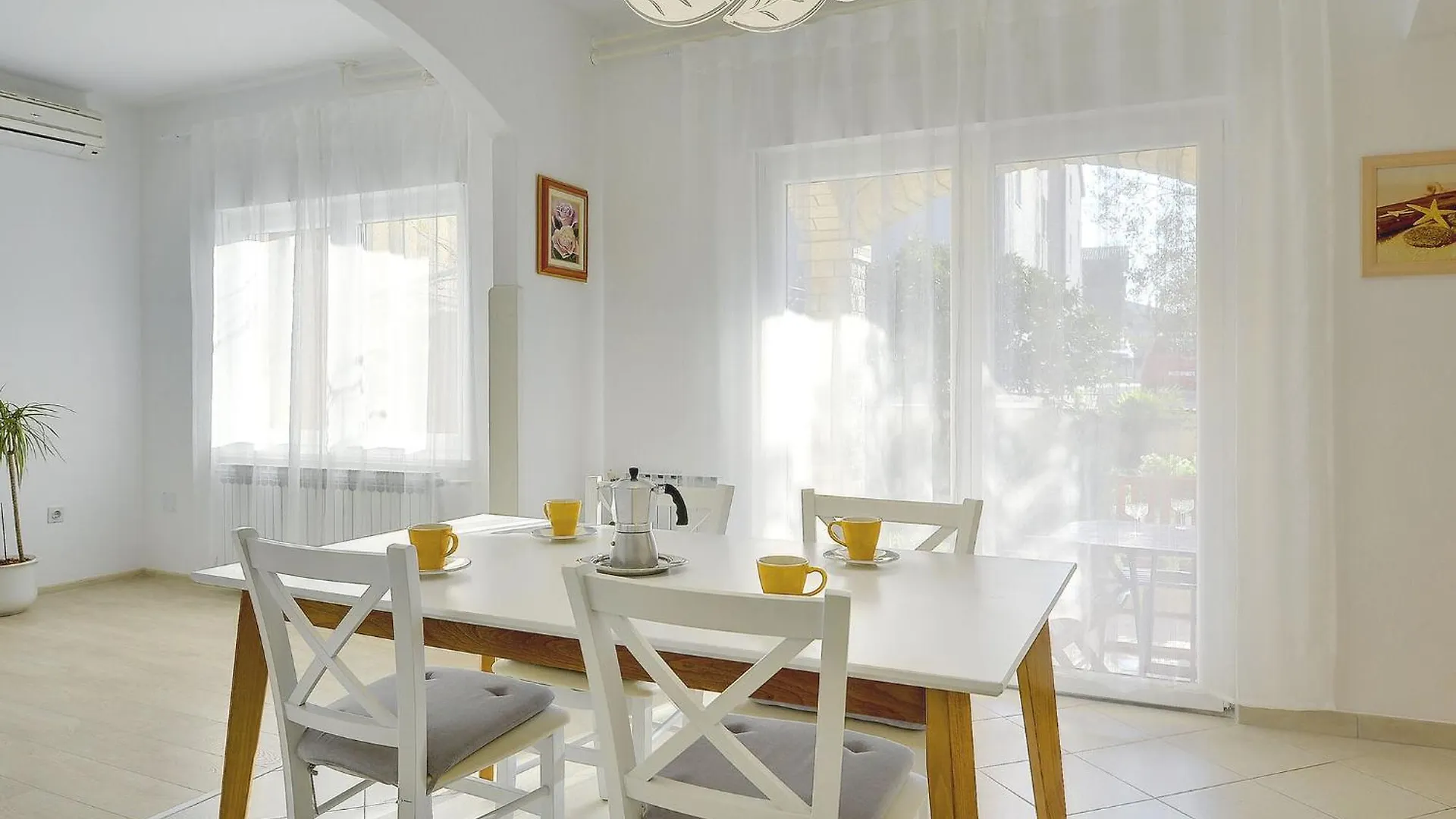 Apartment Ideal For Families With Pets Pula Croatia