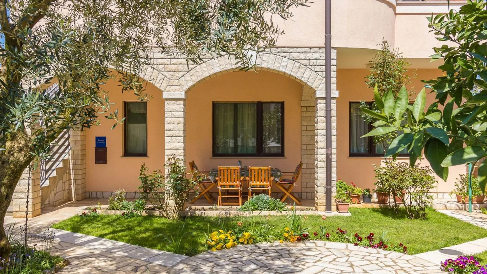 Apartment Ideal For Families With Pets Pula