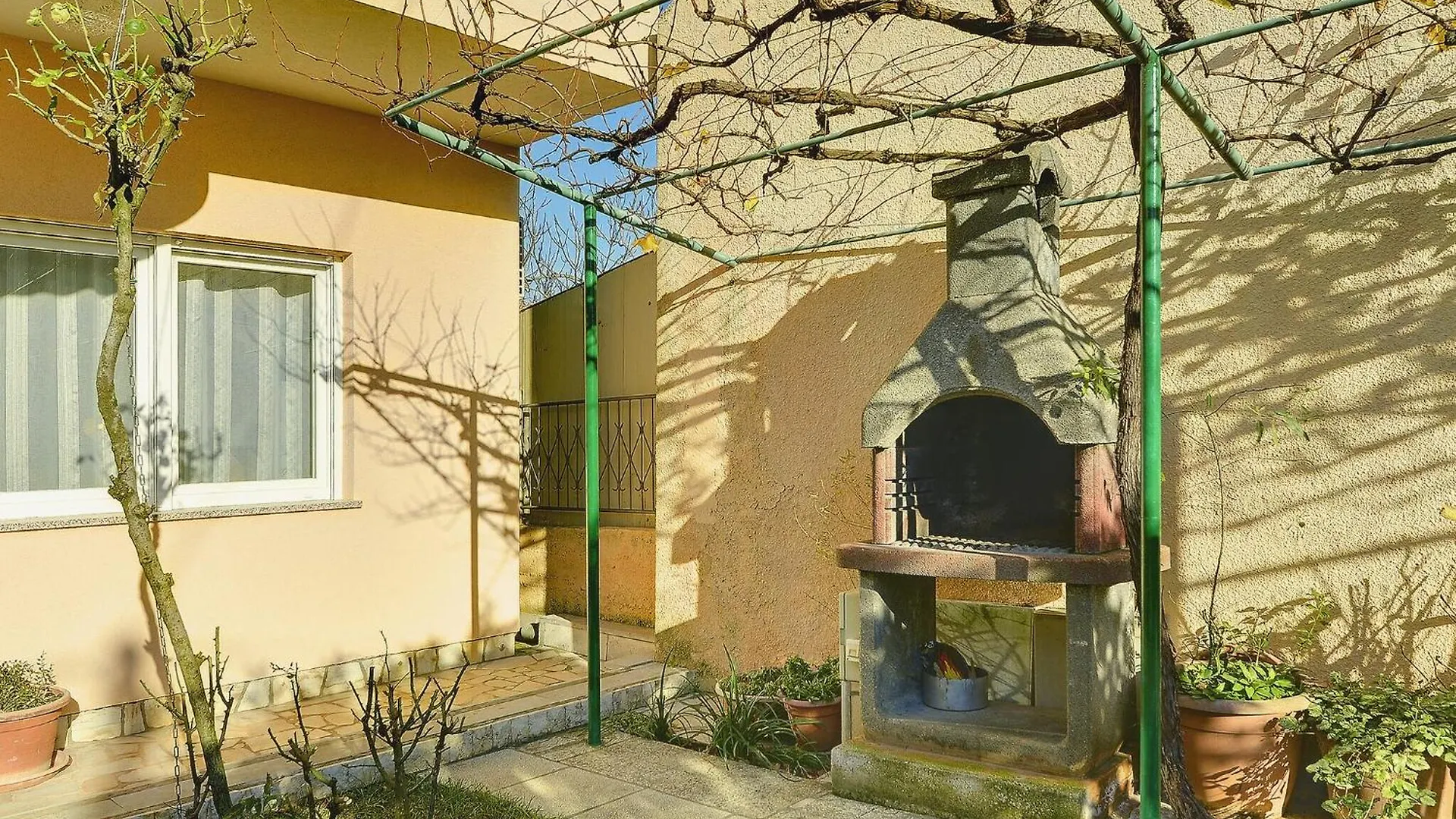 Apartment Ideal For Families With Pets Pula