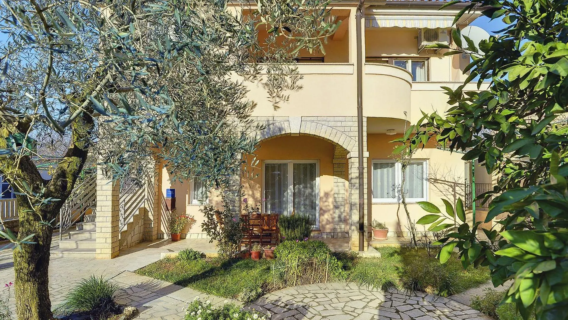 Apartment Ideal For Families With Pets Pula